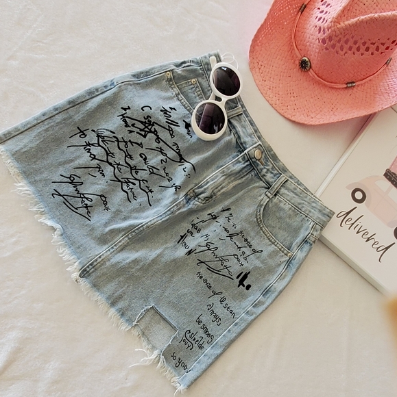 Skirts - Picture 3 of 8